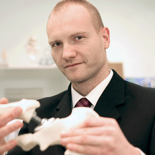 Dr. med. Torsten Rießland - Facharzt für Orthopädie und Unfallchirurgie